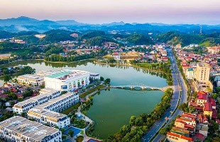Attracting FDI for high-tech and environmentally friendly projects in Yen Bai province in 2023